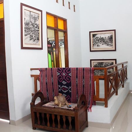 Griya Kedasih Guesthouse Yogyakarta Dış mekan fotoğraf