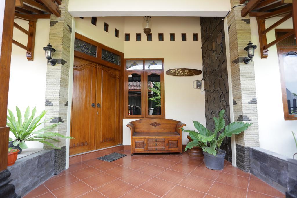 Griya Kedasih Guesthouse Yogyakarta Dış mekan fotoğraf