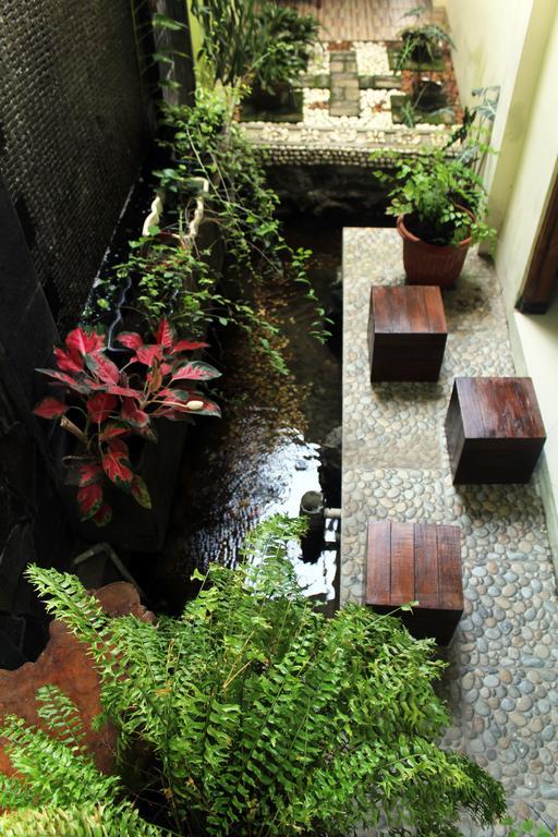 Griya Kedasih Guesthouse Yogyakarta Dış mekan fotoğraf