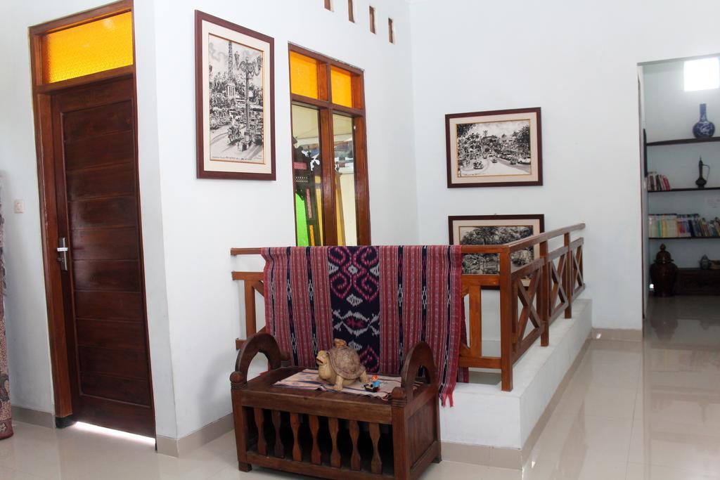Griya Kedasih Guesthouse Yogyakarta Dış mekan fotoğraf
