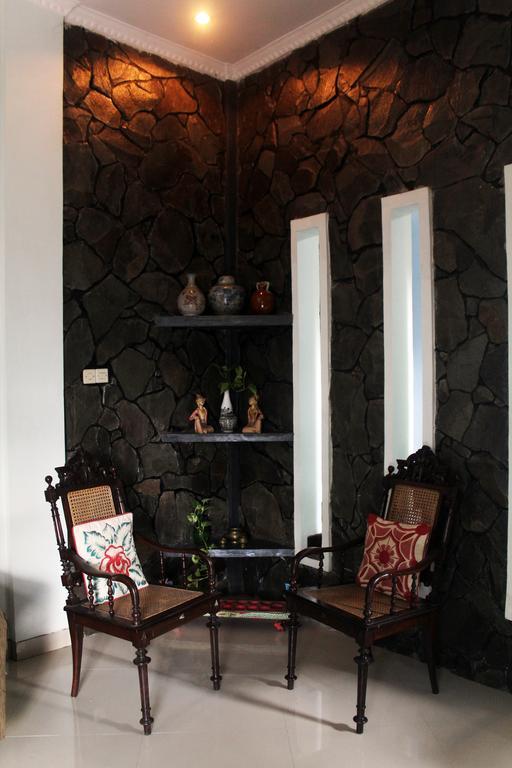Griya Kedasih Guesthouse Yogyakarta Dış mekan fotoğraf